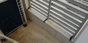 ניקוי מרפסת שירות